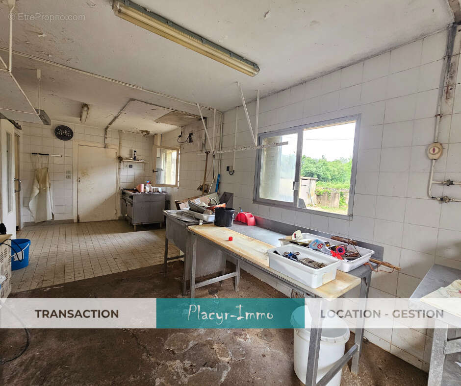 Appartement à BAGE-LA-VILLE