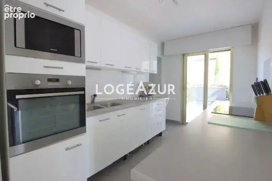 Vente villa 5 chambres antibes - piscine - salle de jeux - parking - photo 11