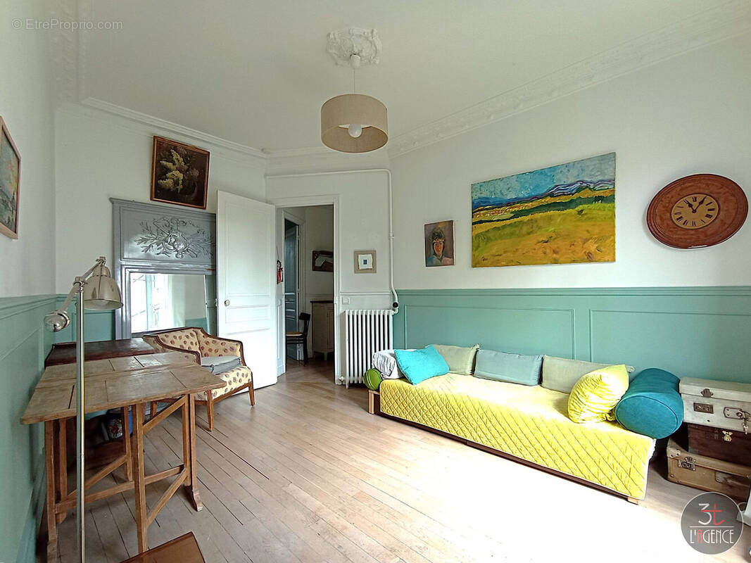 Appartement à FONTENAY-SOUS-BOIS