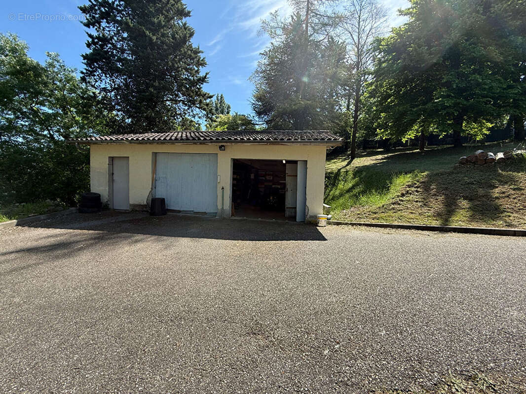 Maison à PUJOLS