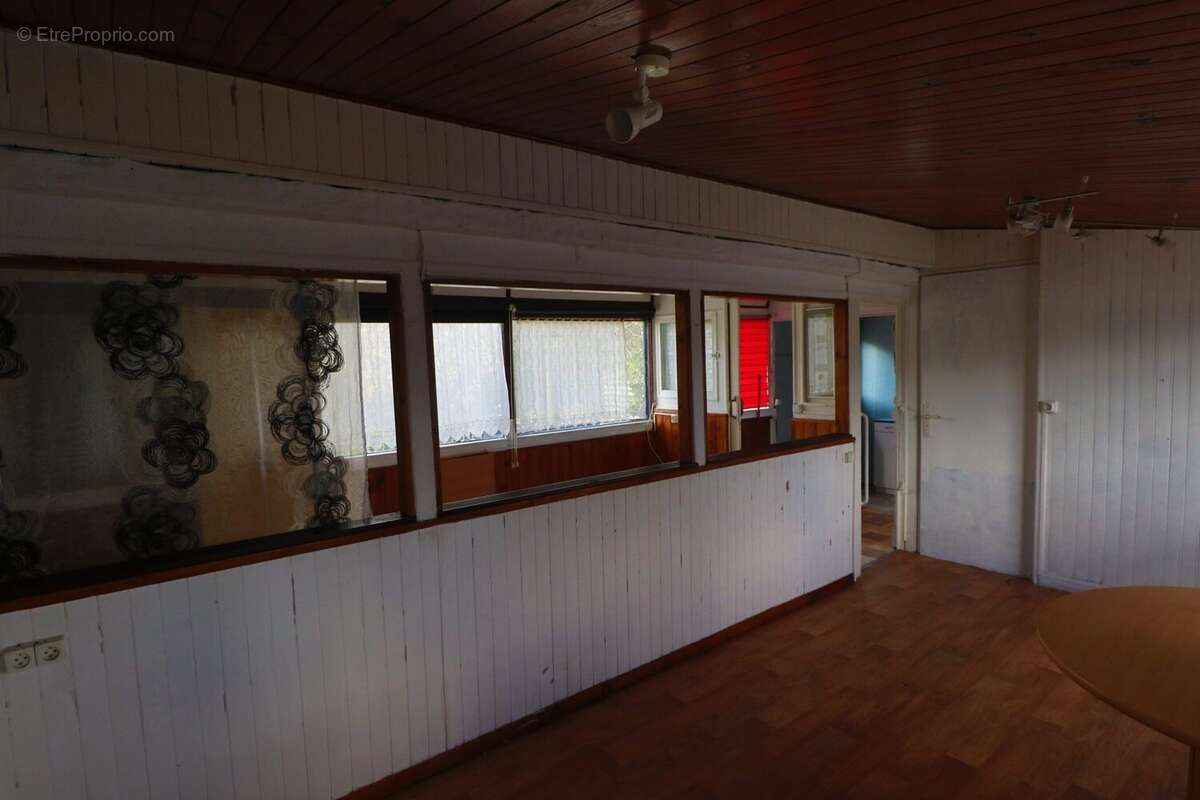 Appartement à LECHATELET