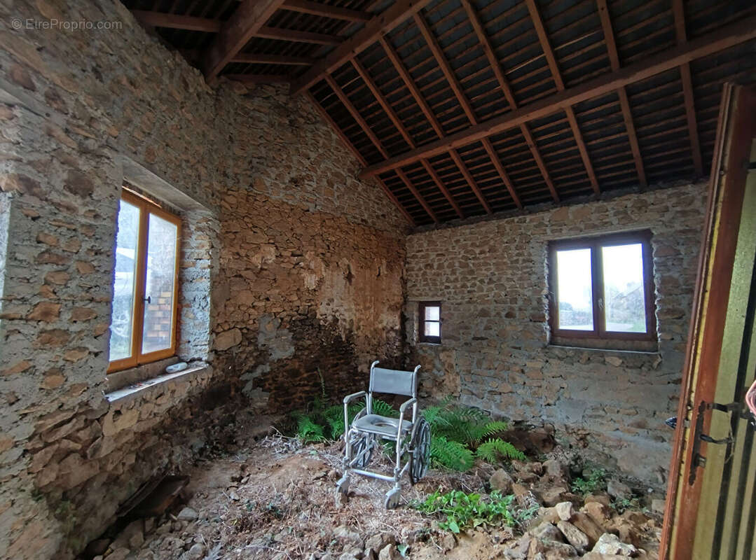 Maison à BESSINES-SUR-GARTEMPE