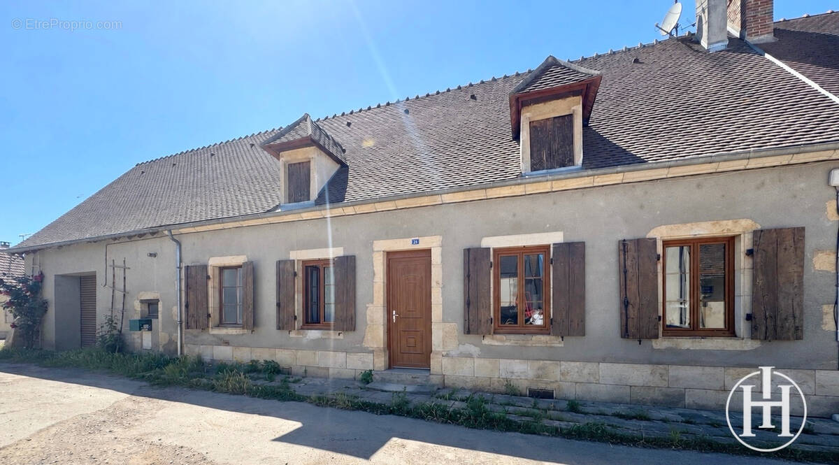 Maison à LA CELLE