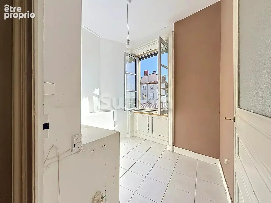 Lyon 1 - t4 de caractère – vue exceptionnelle - photo 6