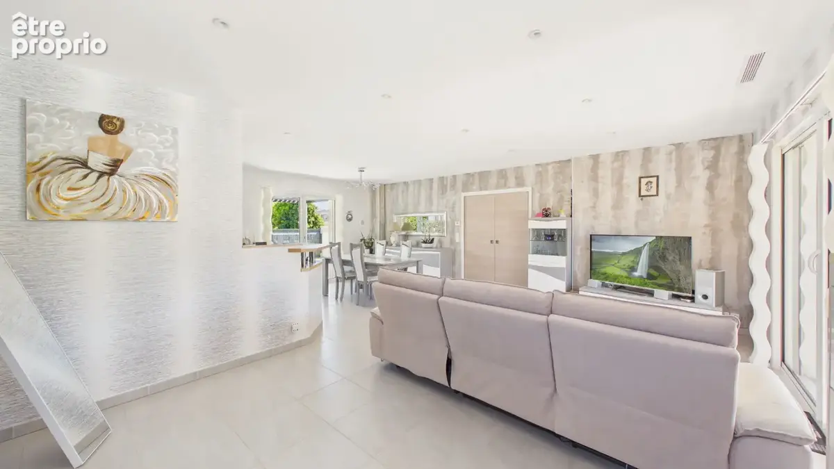 Saint-Laurent-des-Arbres , Villa de plain-pied 136 m² . 3 chambres . Piscine . Garage - photo 9