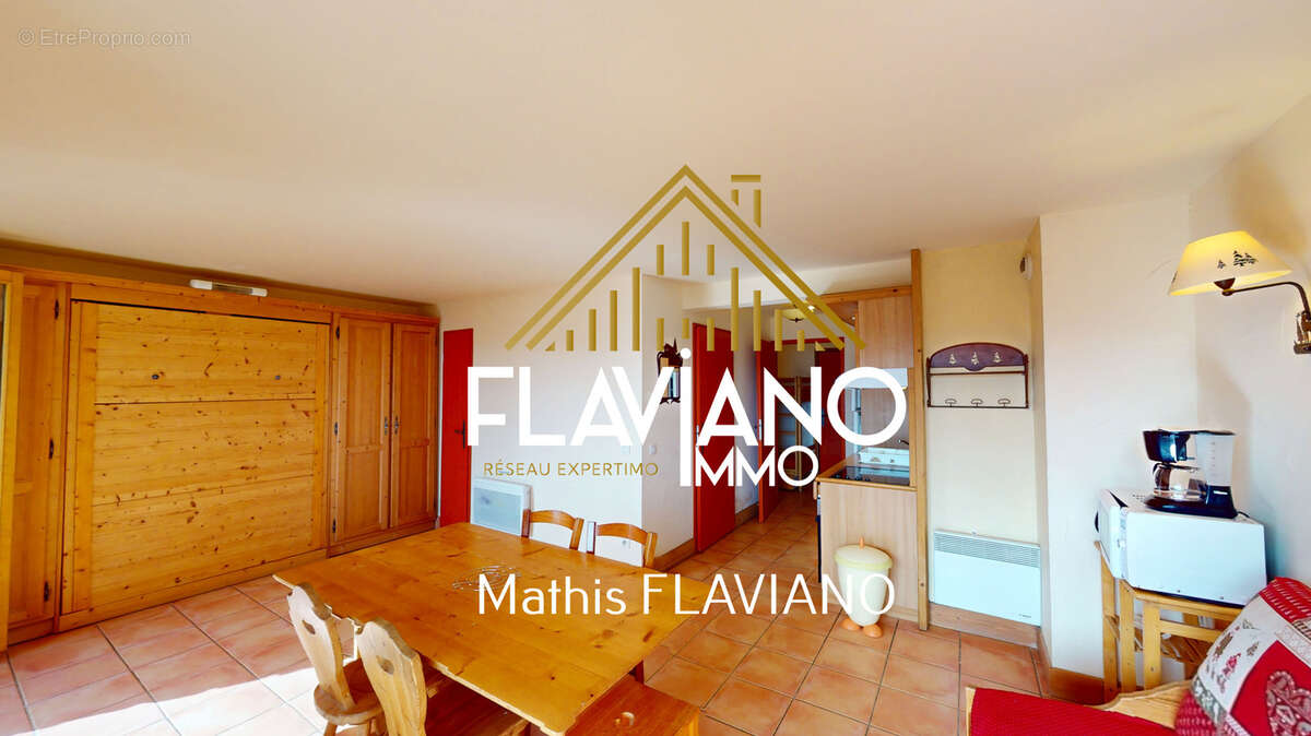 Appartement à UVERNET-FOURS