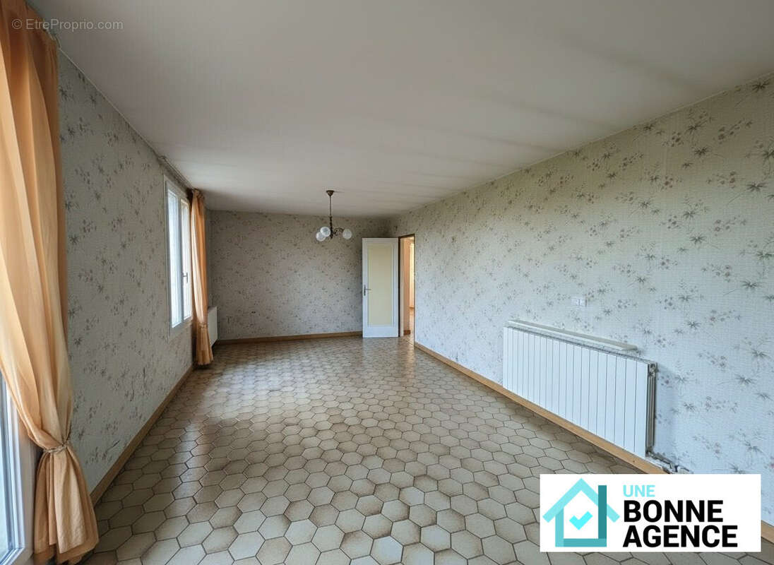 Maison à VILLEDOMER