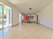 Appartement à BAGNOLS-SUR-CEZE