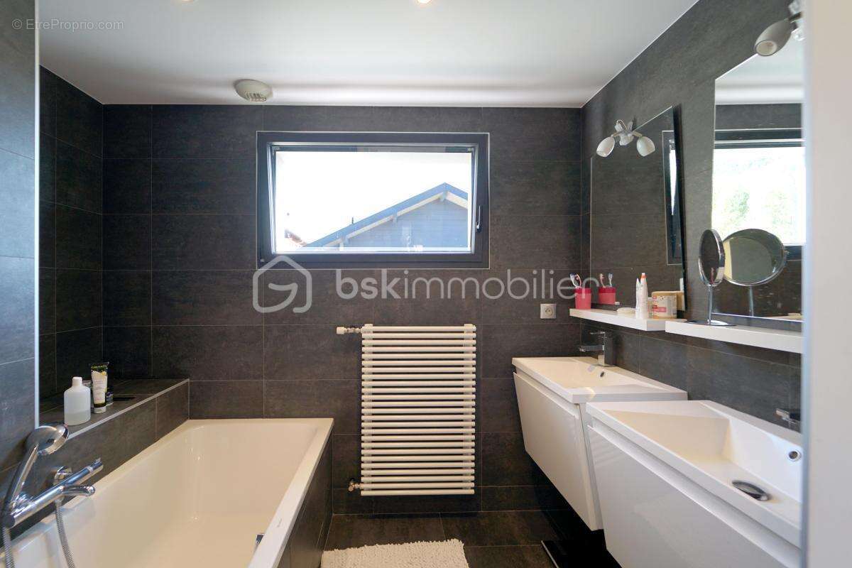 Maison à ANNECY-LE-VIEUX