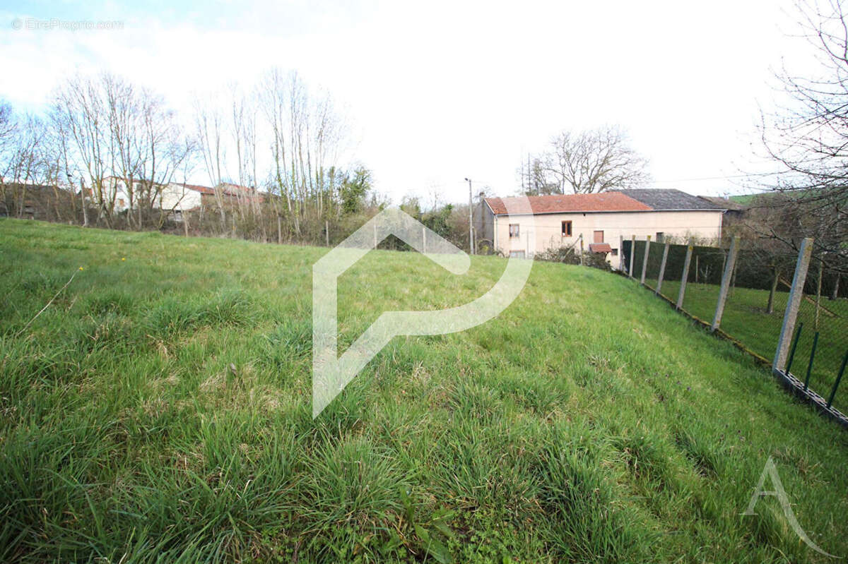 Terrain de 820m2 - photo 4