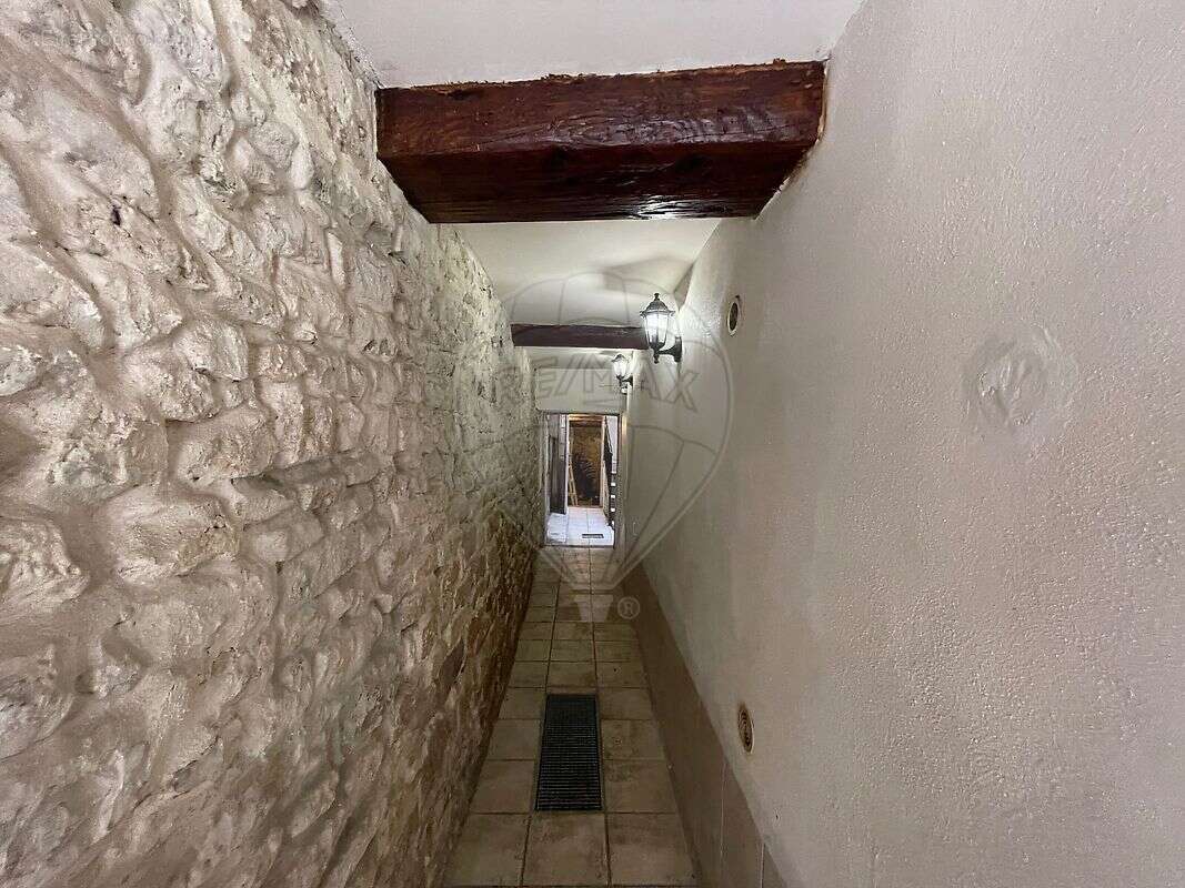 Autre à NIMES