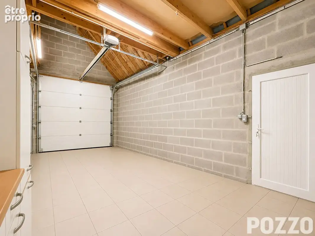 Bréville-sur-Mer, Spacieuse maison de 237 m² avec piscine intérieure et grand garage - photo 15