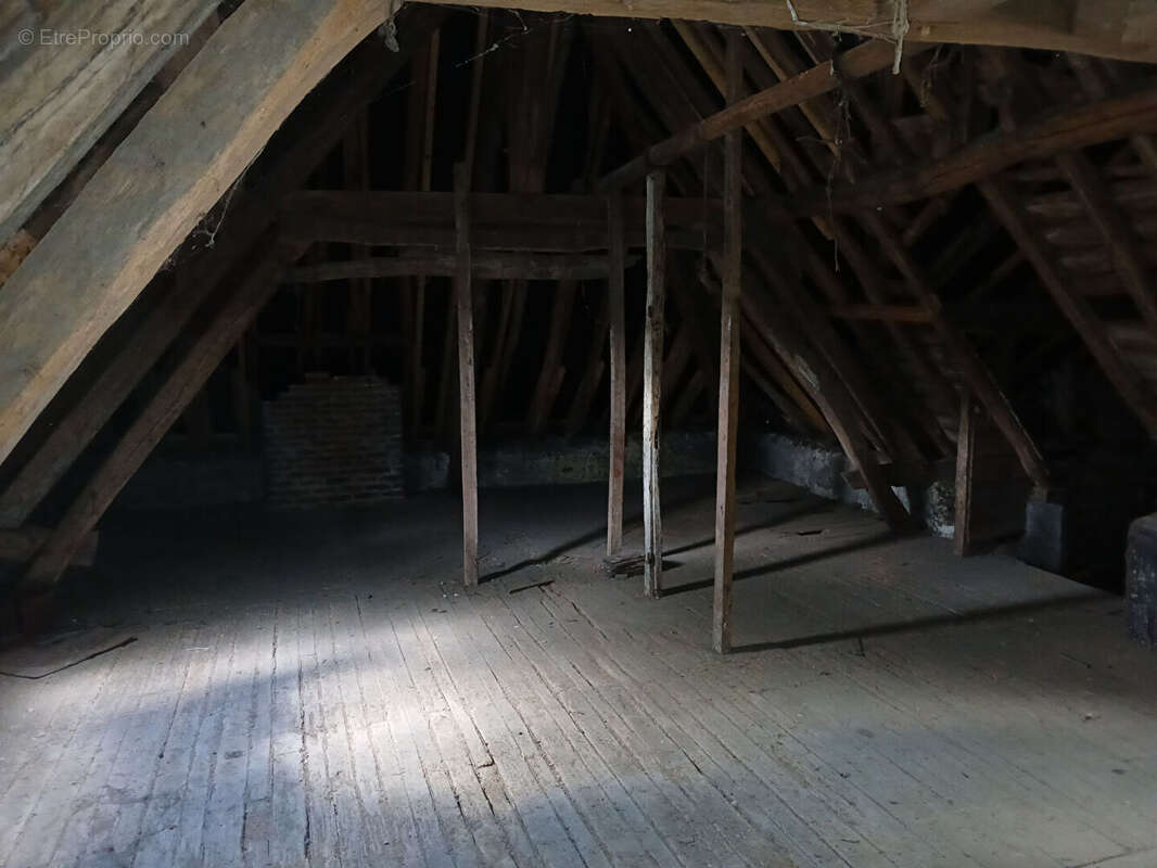 Appartement à BROU