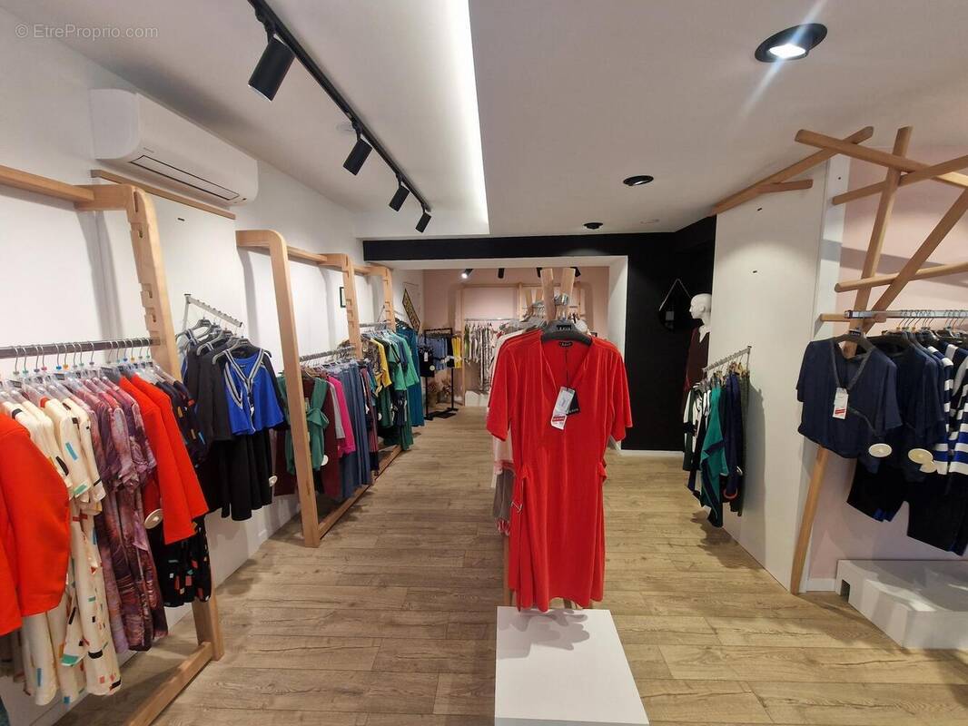 Photo 1 - Commerce à MONTAUBAN