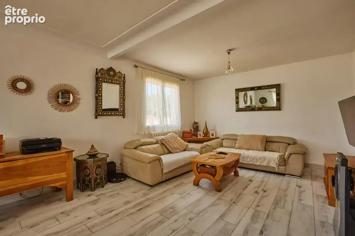 Maison T5 de 126 m² à Villeneuve-sur-Lot 47300 - photo 4