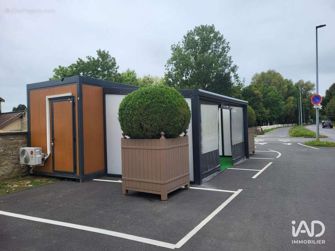 Photo 2 - Commerce à CHARLEVILLE-MEZIERES