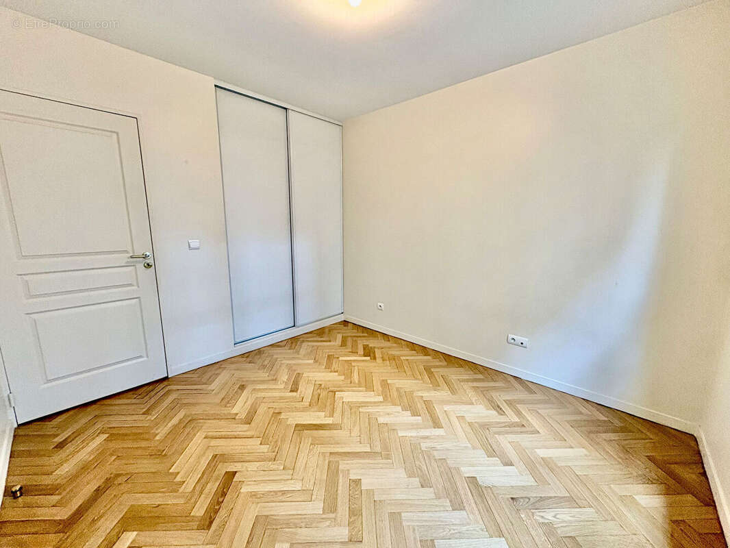 Appartement à PARIS-19E