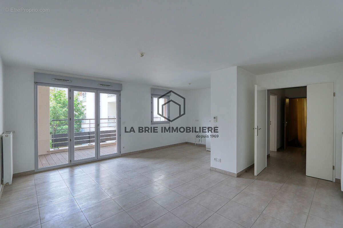 Appartement à JUVISY-SUR-ORGE