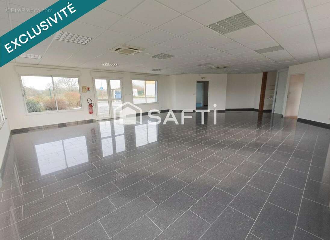 Photo 6 - Commerce à JANS