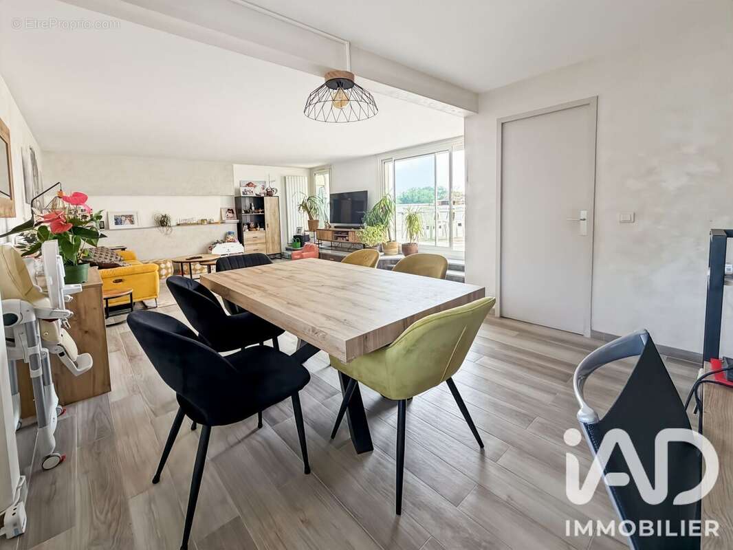 Appartement 87 m² à Champs-Sur-Marne  - photo 3