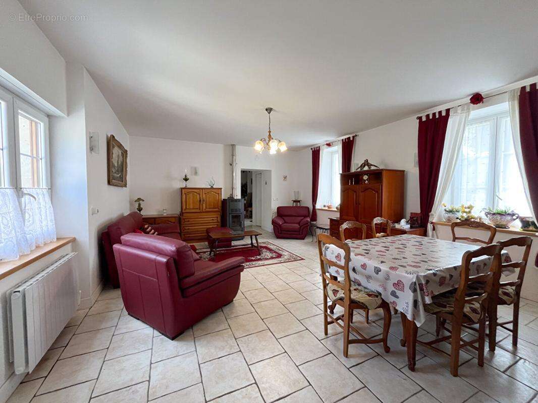 Maison Ecueille 7 pièce(s) 137 m2 - photo 7