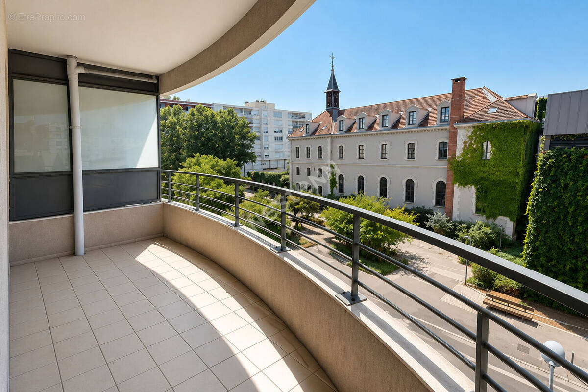 Appartement à VILLEURBANNE