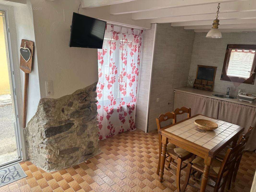 Maison à MERCUS-GARRABET