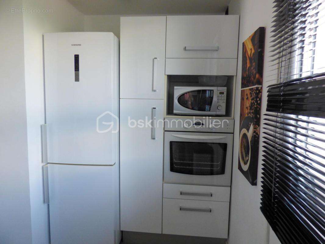 3 pièces traversant avec balcon – Résidence sécurisée , quartier dynamique - photo 6