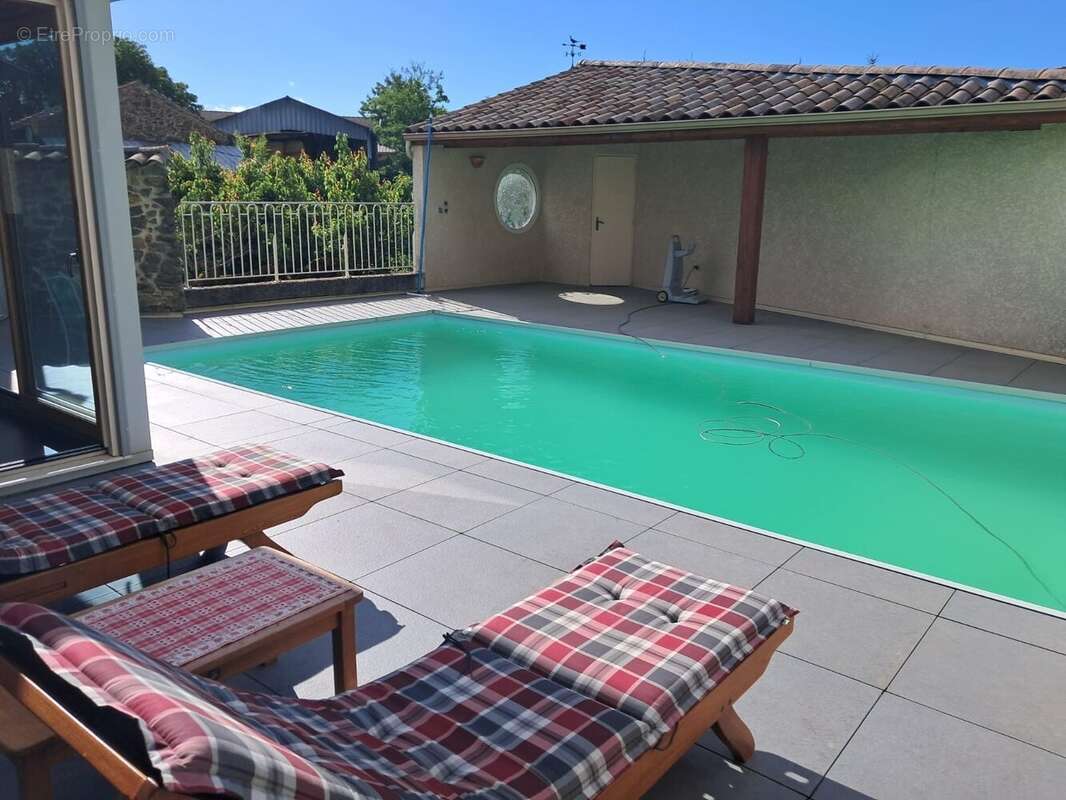 Maison 228 m² à Bogy  - photo 6