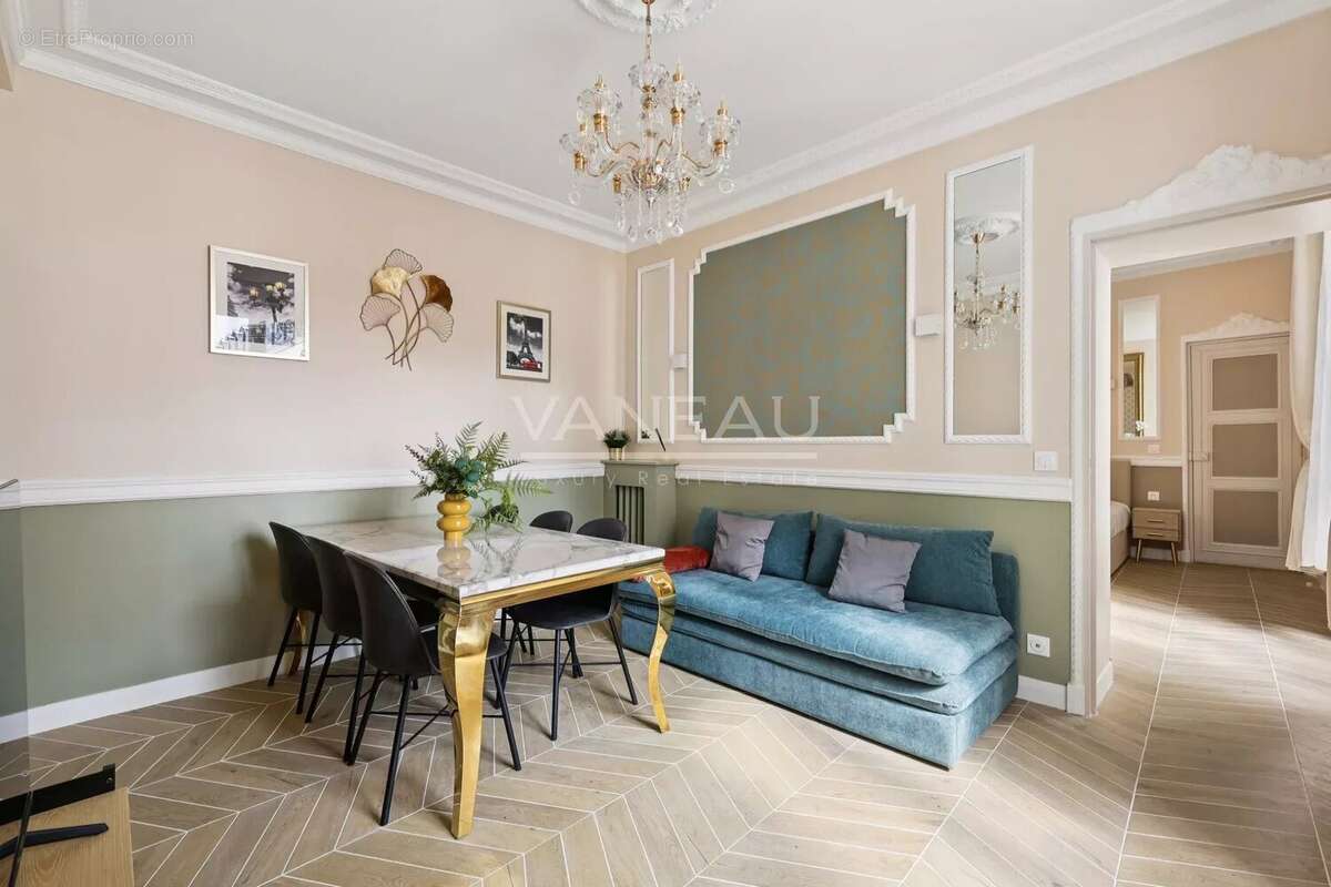 Appartement à PARIS-9E