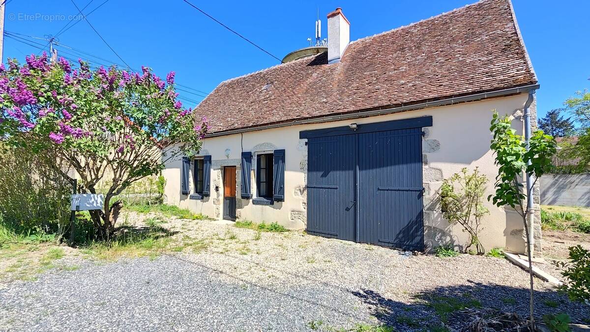 Maison à CONTIGNY