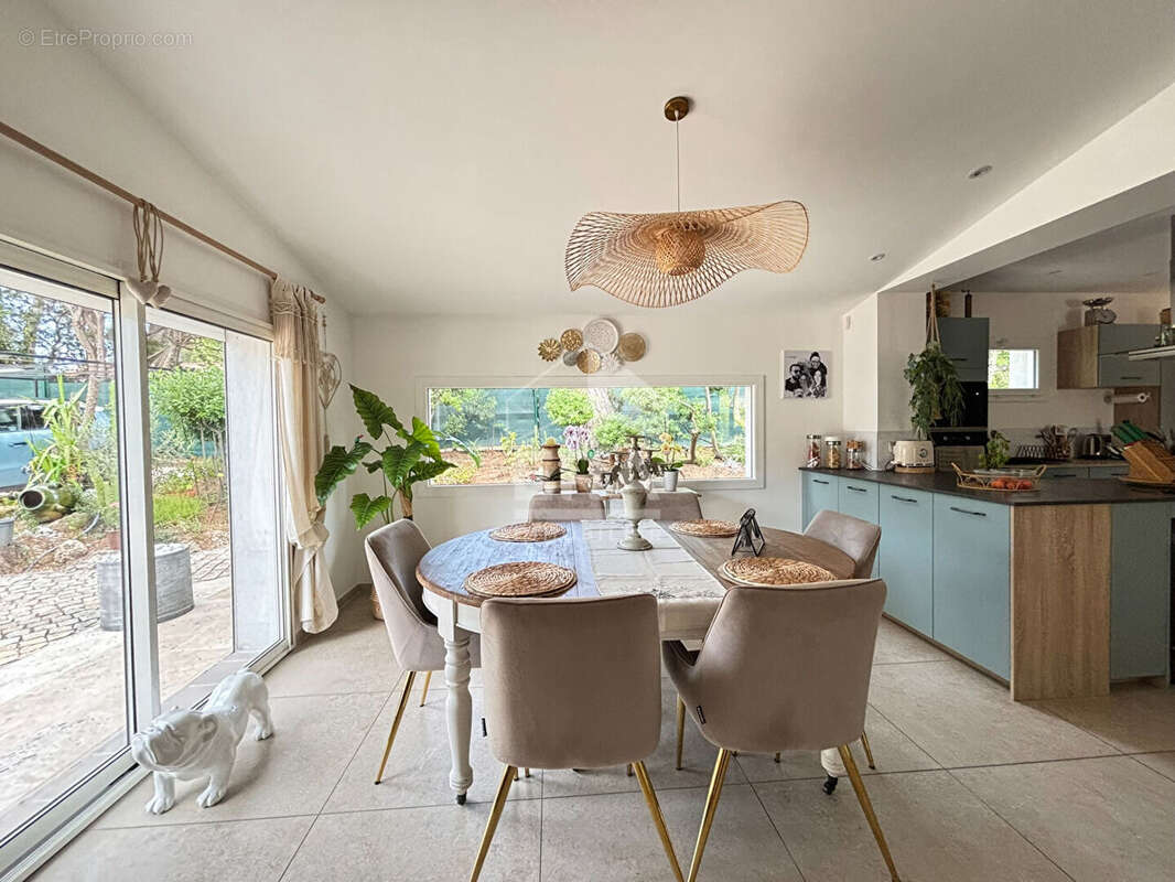 Maison à FREJUS