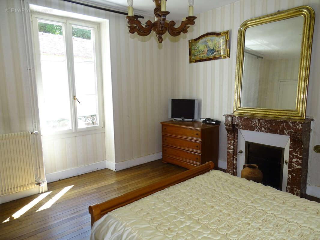 Maison à CHATILLON-SUR-SEINE