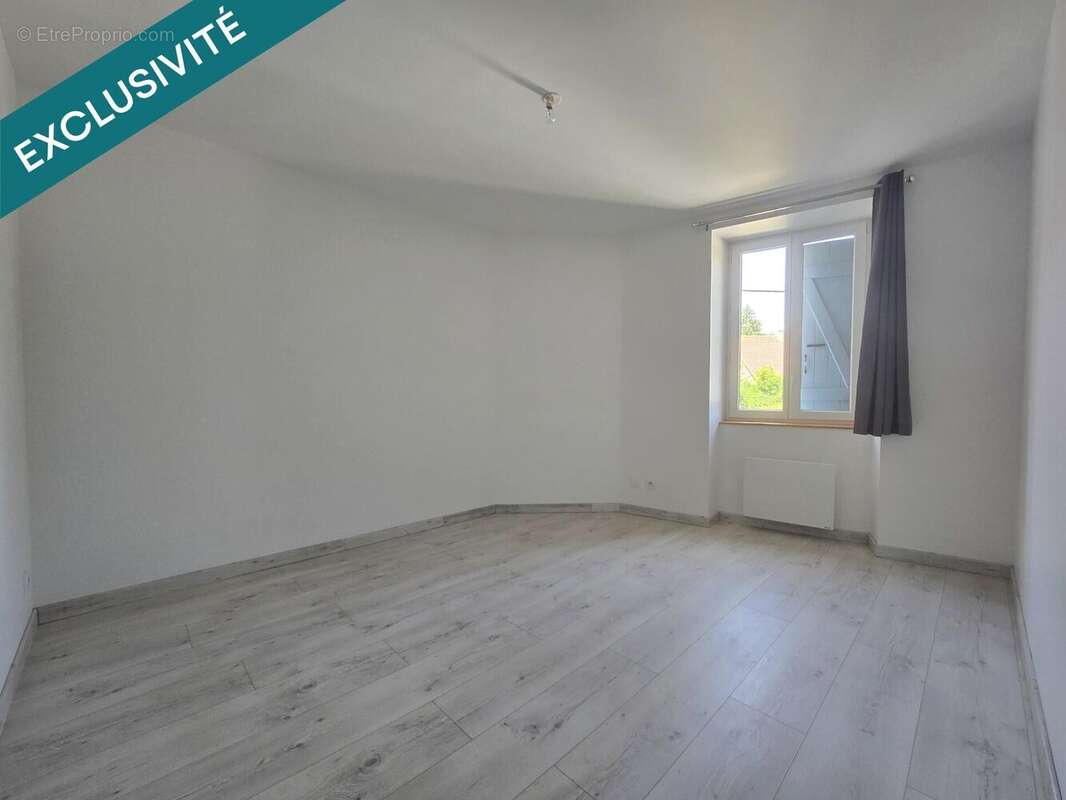 Photo 6 - Appartement à VIRIEU-LE-GRAND