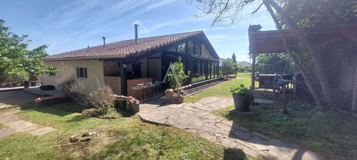 Maison à HEUGAS