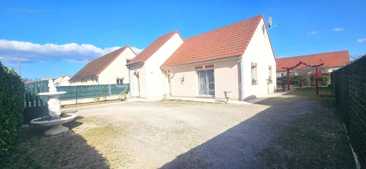 Maison à SULLY-SUR-LOIRE