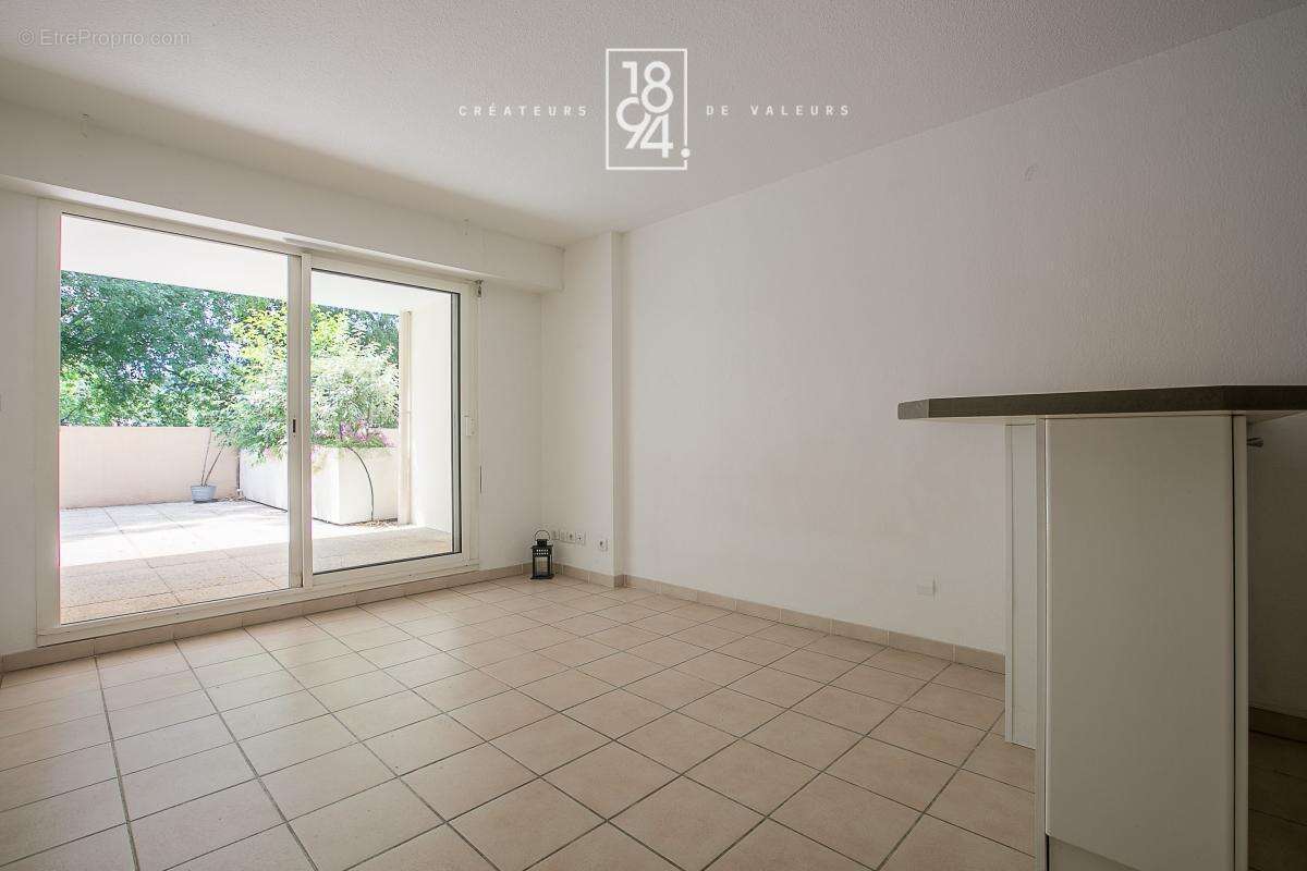 Appartement à MARSEILLE-8E