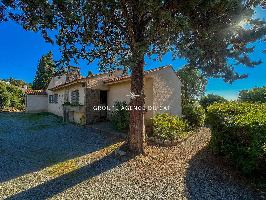 Maison à LES ISSAMBRES