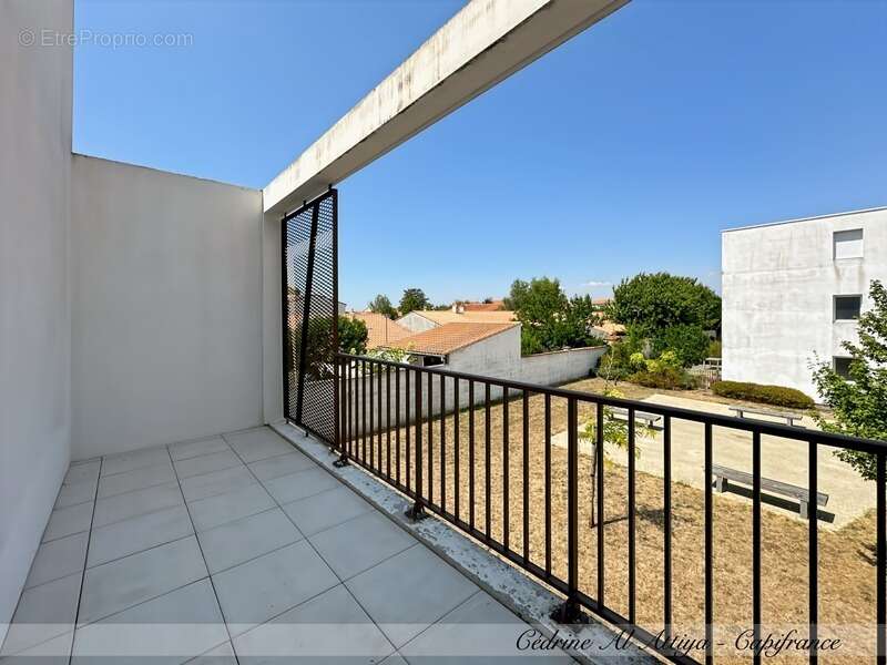 Appartement à vendre à Aytré, 52m2, 1 chambre, balcon, ascenseur et parking - photo 2