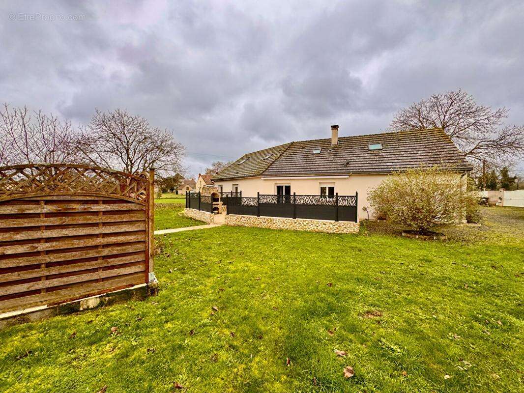 Maison à SAINCAIZE-MEAUCE