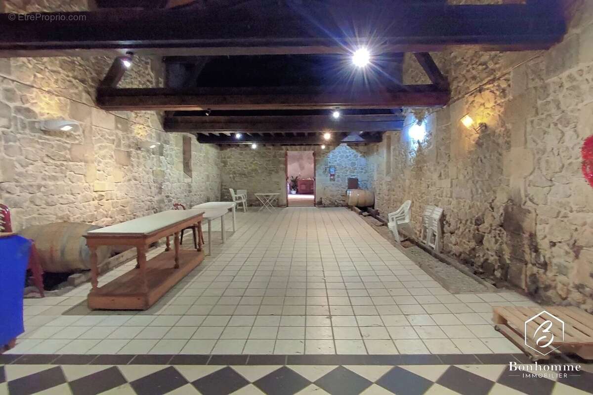 Maison à LESTIAC-SUR-GARONNE