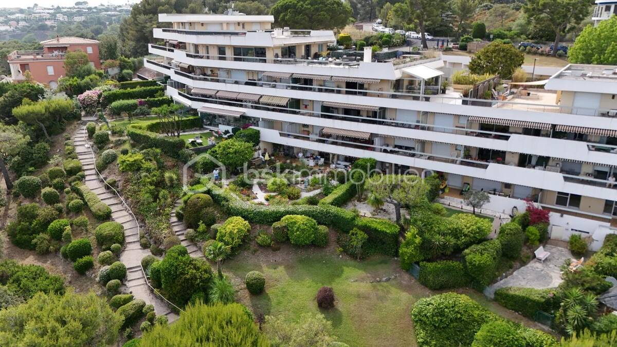 Appartement à VILLENEUVE-LOUBET