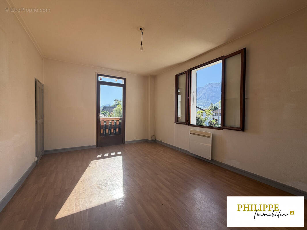 Appartement à CROLLES
