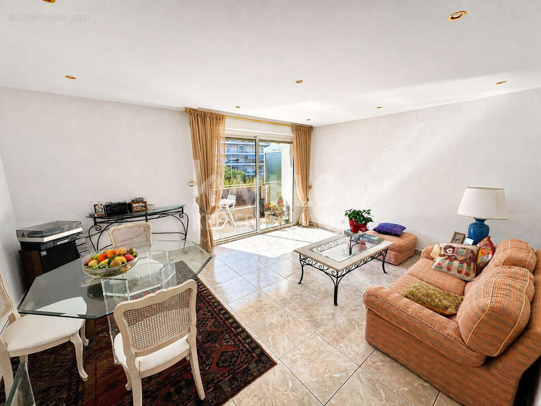 Appartement 66 m² à Cannes  - photo 2