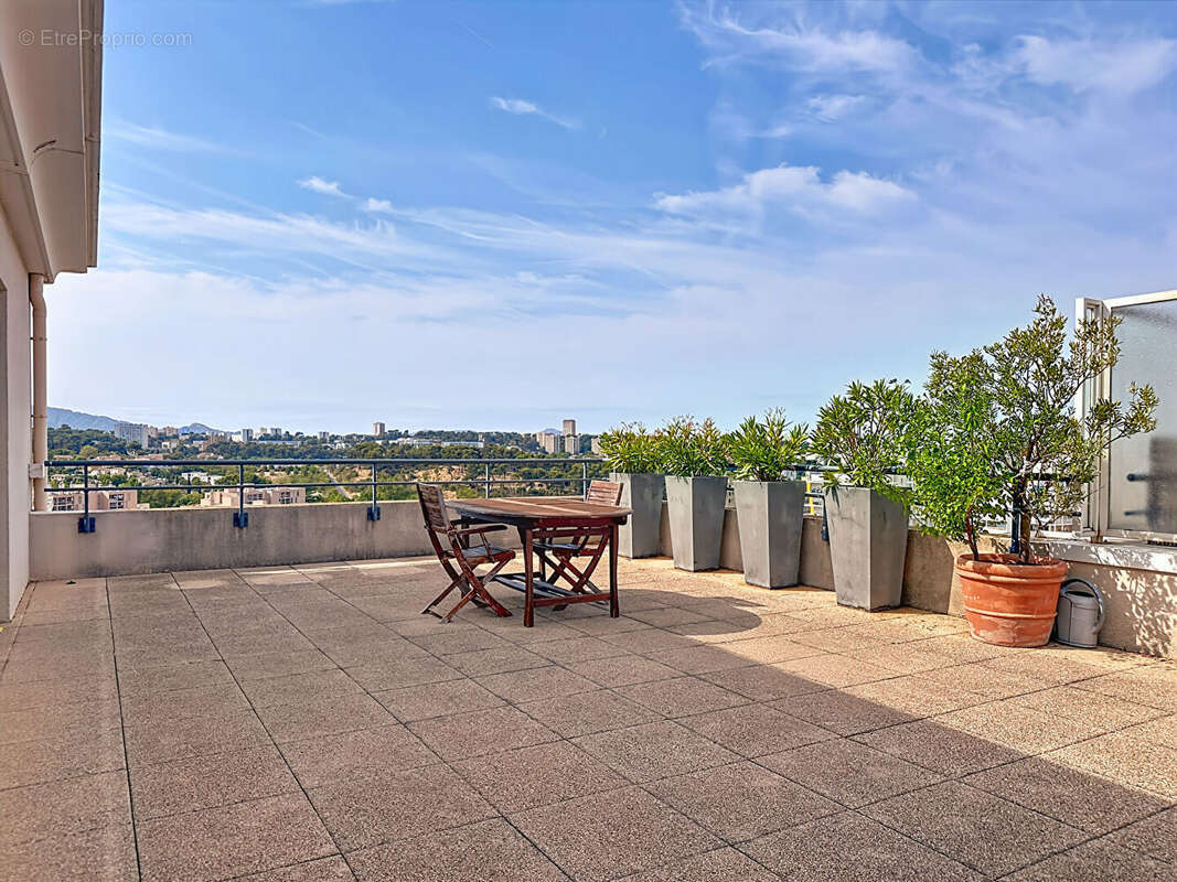 Appartement à MARSEILLE-13E