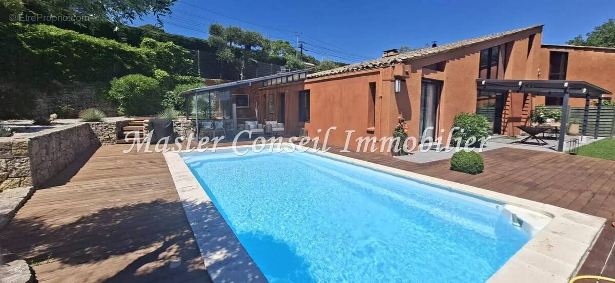 Maison à MOUGINS