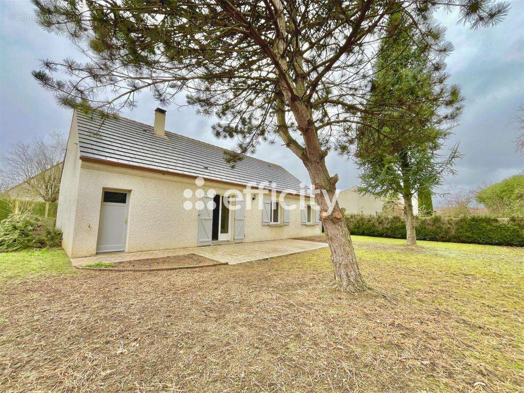 Maison à ANIZY-LE-CHATEAU