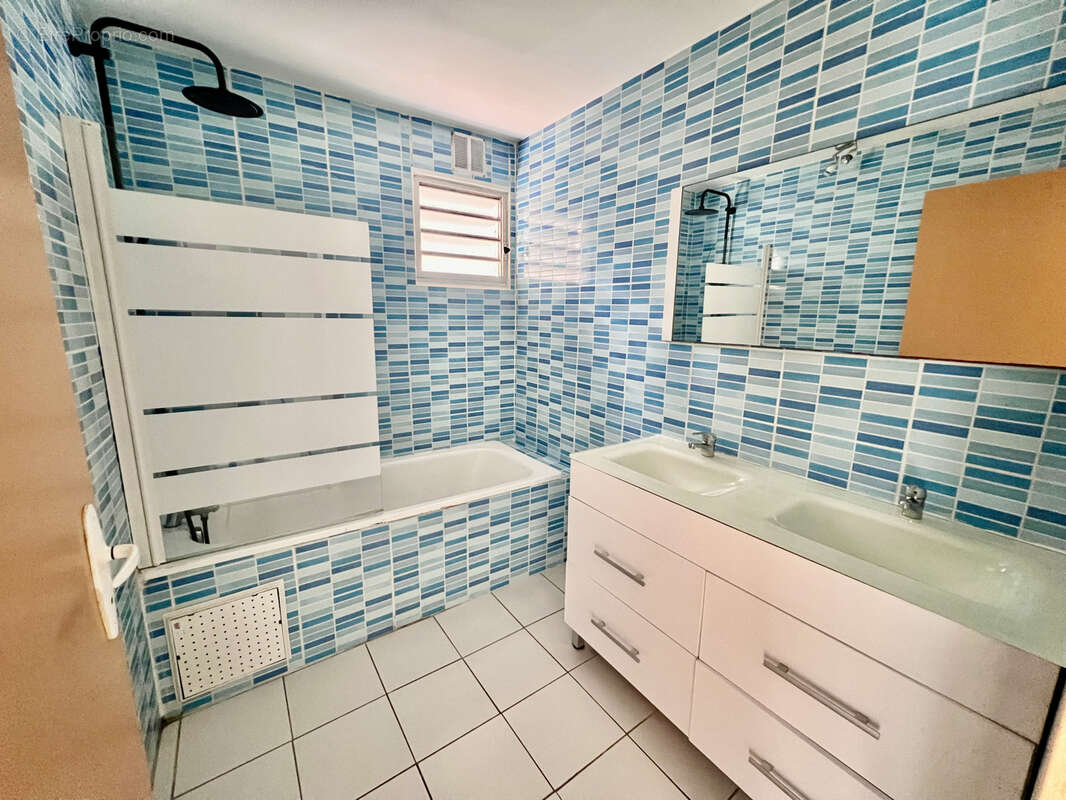 Appartement à SAINT-DENIS