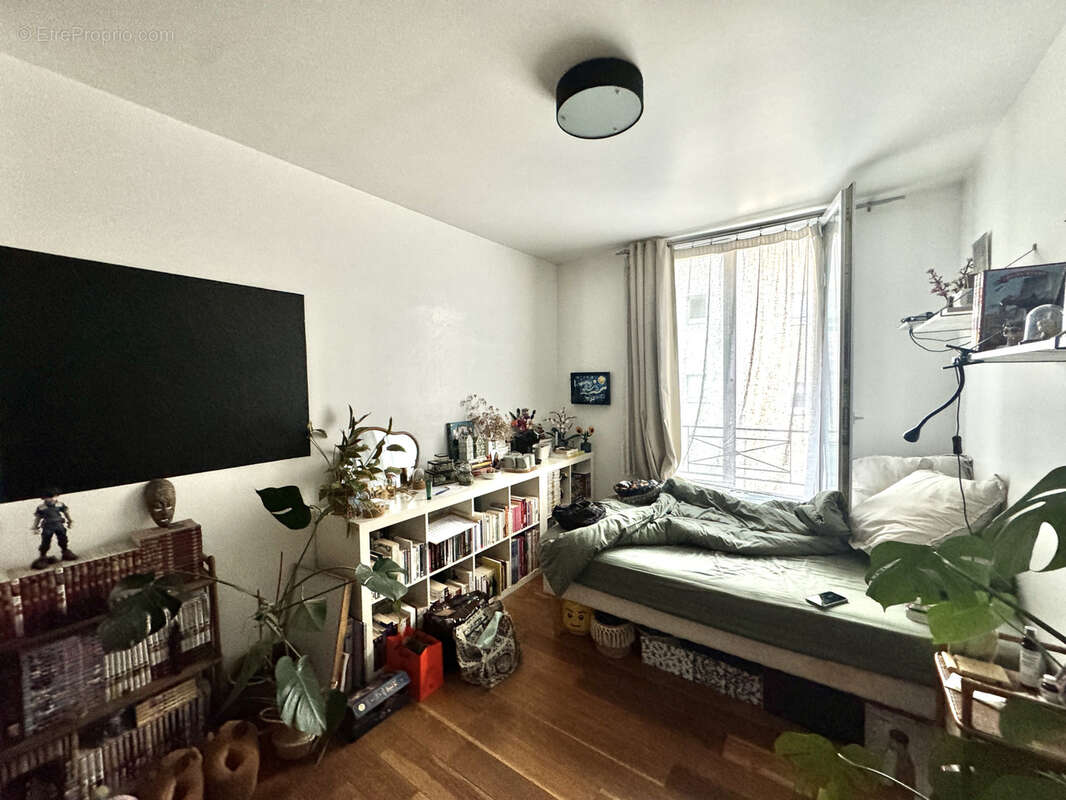 Appartement à PARIS-11E