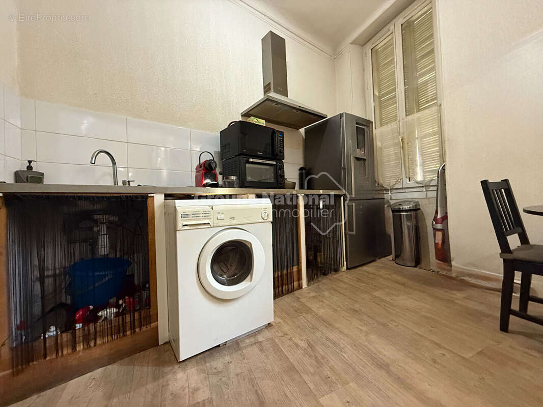 Appartement à MARSEILLE-1E